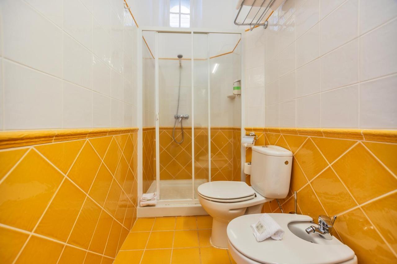 Hotel Solar Dos Lilases Mora Buitenkant foto