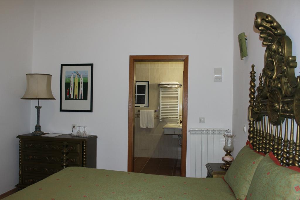 Hotel Solar Dos Lilases Mora Kamer foto